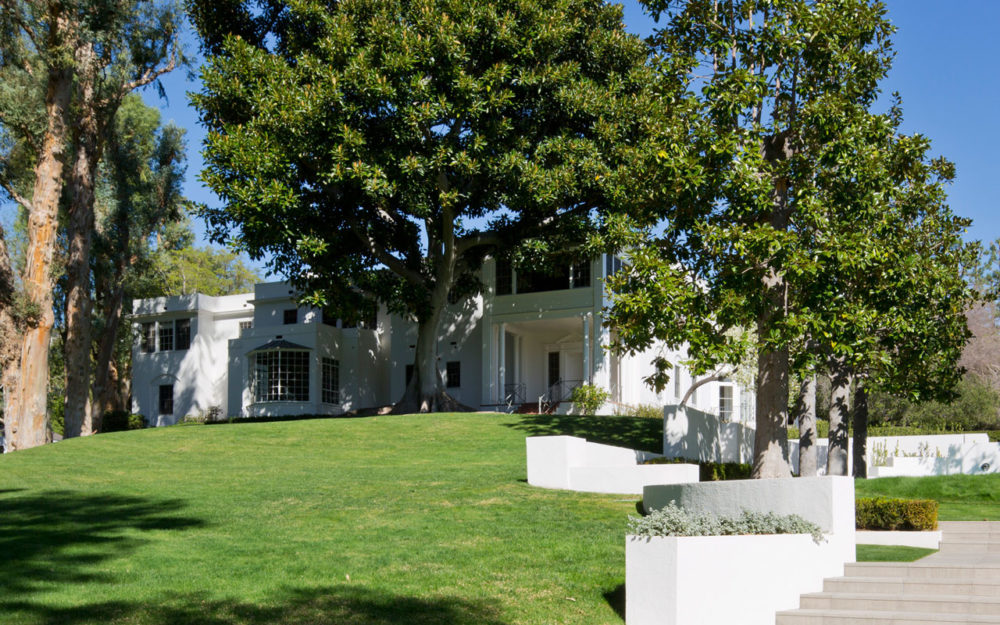 1926 Hobart Bosworth home in Beverly Hills, CA after renovation into Hollywood Regency style by William Powell
