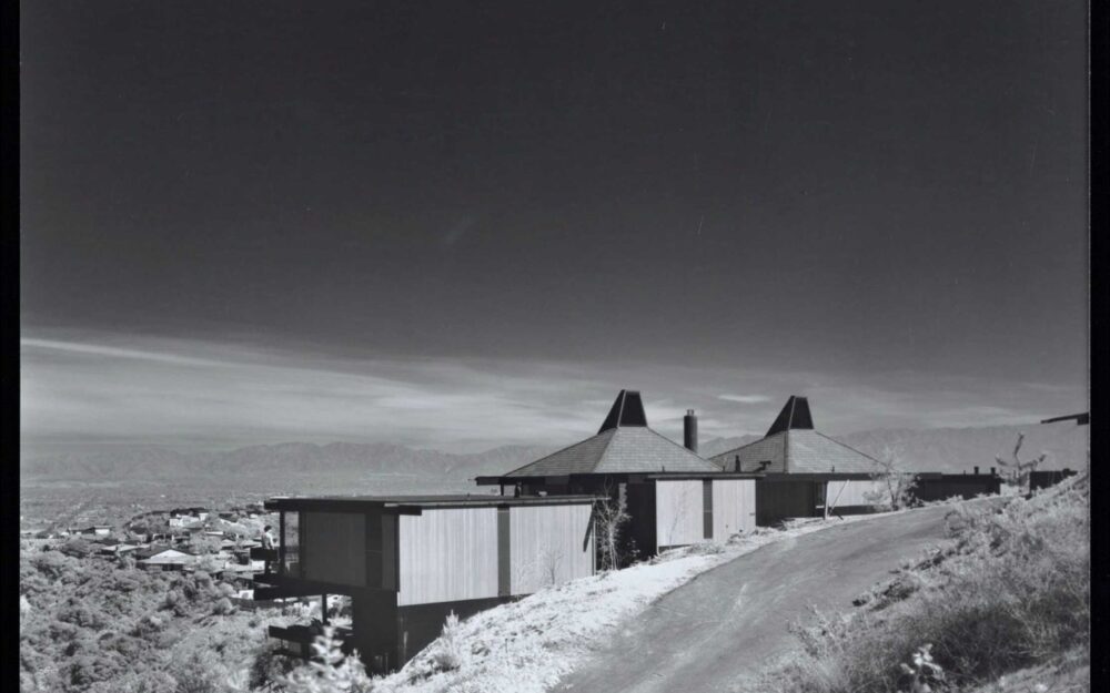 Photos from the Julius Shulman Archives of the Getty Research Institute of the Art Seidenbaum Home in the Hollywood Hills