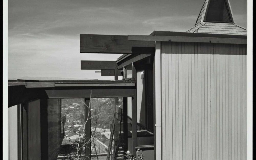 Photos from the Julius Shulman Archives of the Getty Research Institute of the Art Seidenbaum Home in the Hollywood Hills