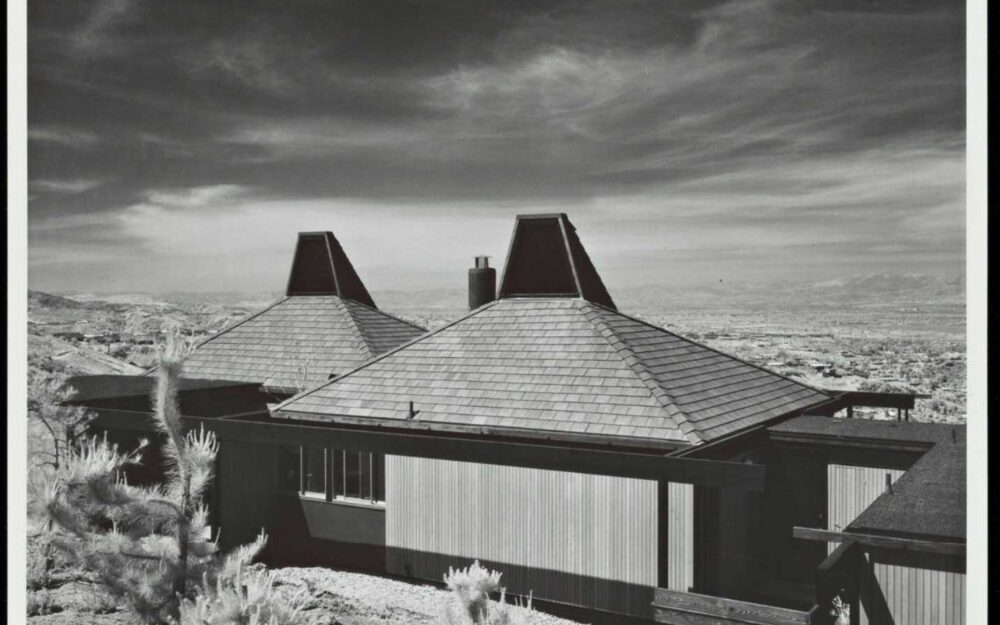 Photos from the Julius Shulman Archives of the Getty Research Institute of the Art Seidenbaum Home in the Hollywood Hills